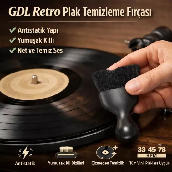 Plak yüzeyine zarar vermeden toz ve kirleri temizleyen, antistatik özellikli yumuşak kıllı plak temizleme fırçası. Daha net ve temiz ses için ideal bakım ürünü.
