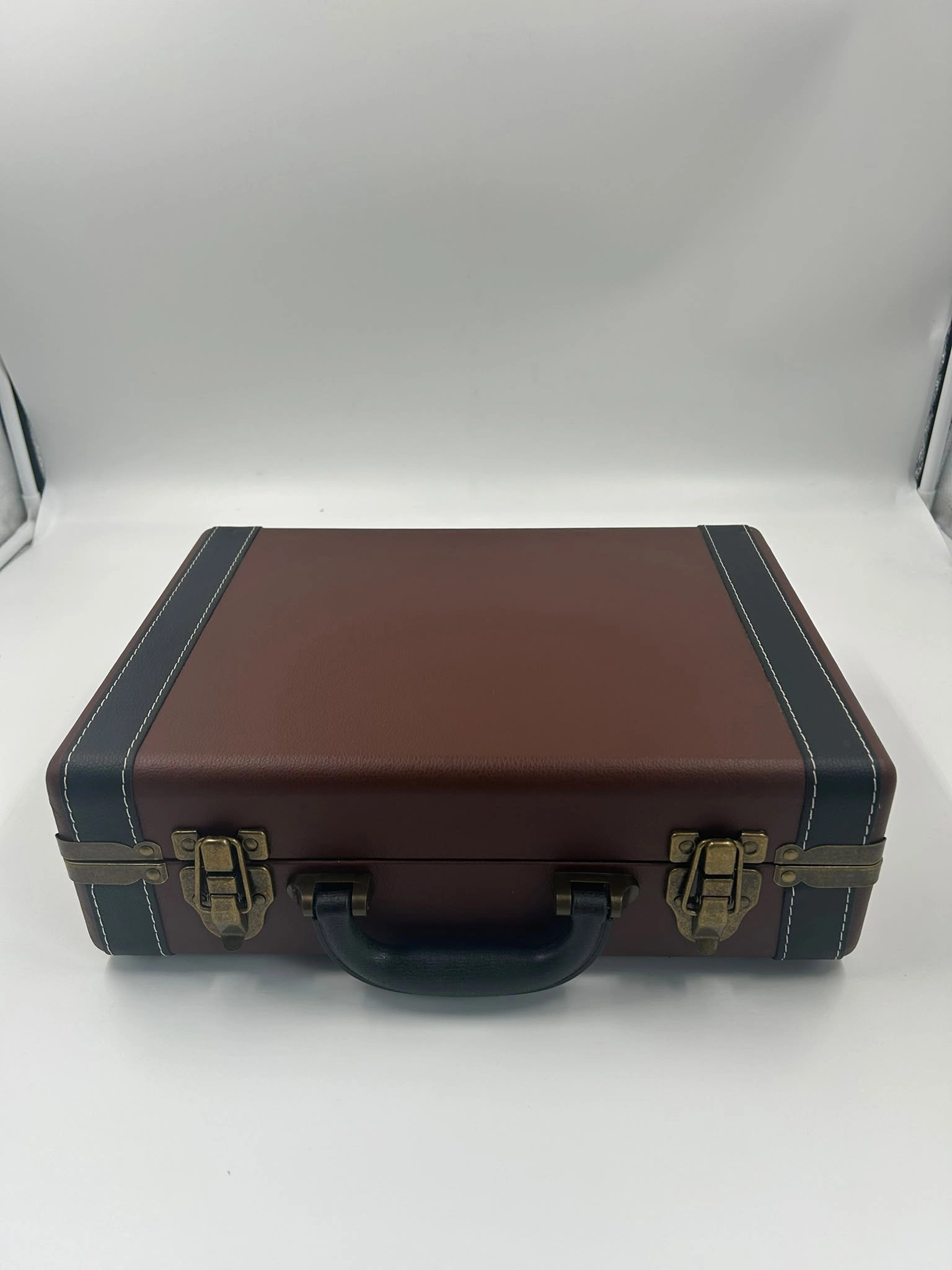 GDL Retro Çanta Pikap T317B KAHVERENGİ - Bluetooth, Şarjlı ve Taşınabilir Retro Plak Çalar