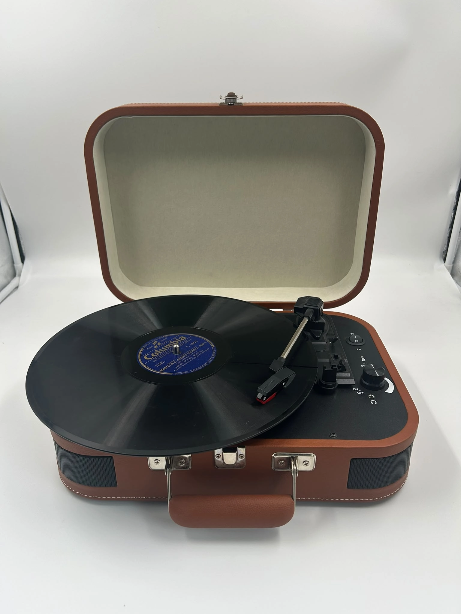 GDL Retro Çanta Pikap T317B - Bluetooth, Şarjlı ve Taşınabilir Retro Plak Çalar